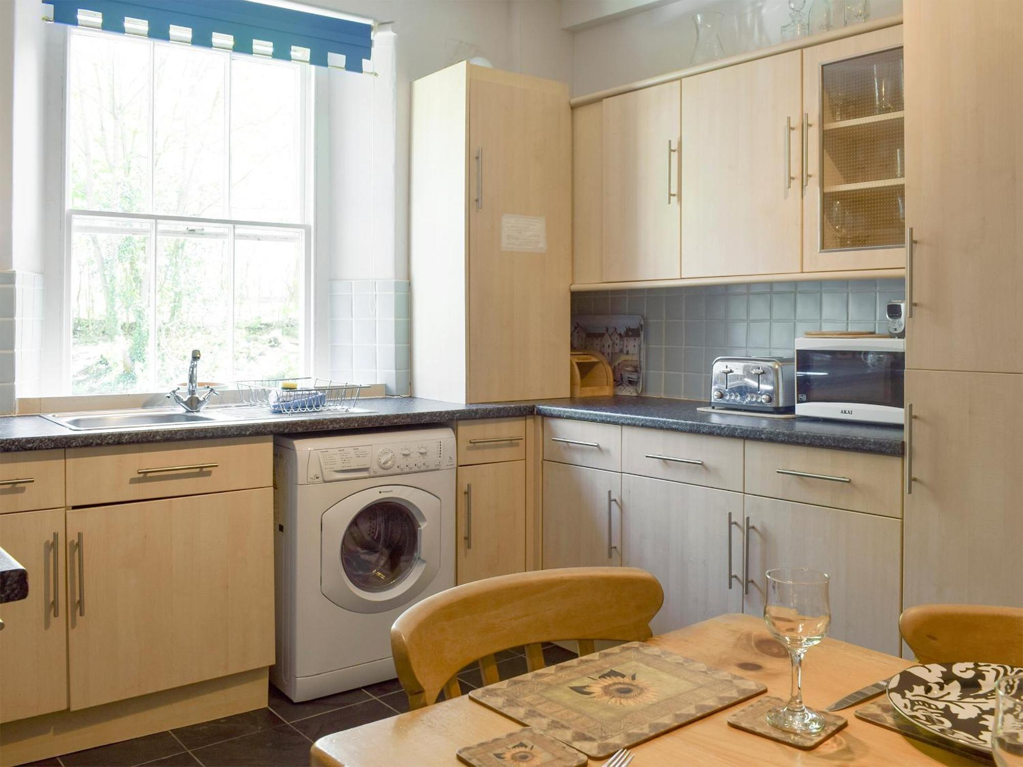 Lake View Apartment Bowness-on-Windermere Bagian luar foto